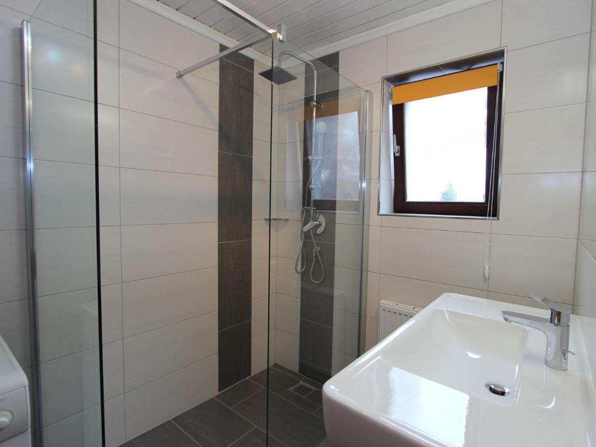 וואגריין Sunny Holiday Flat With Balcony מראה חיצוני תמונה